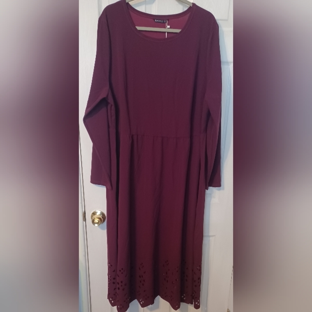 BloomChic Midi Dress 22/24